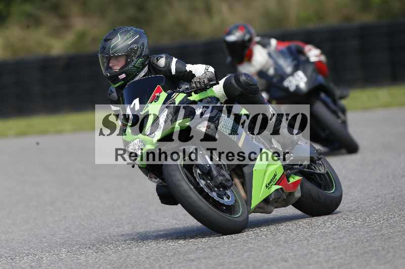 Archiv-2025/42 07.08.2025 Peter Studer Girls Day ADR/Gruppe pink/11